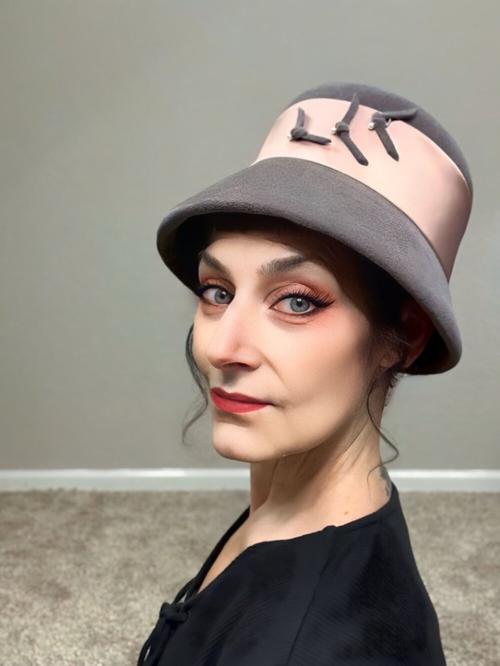 1920s Gray Felt & Pink Satin Bucket Hat Marshall Fields Deadstock NWOT Flapper